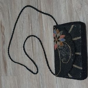 Beaded evening bag wirh inner zippered pocket